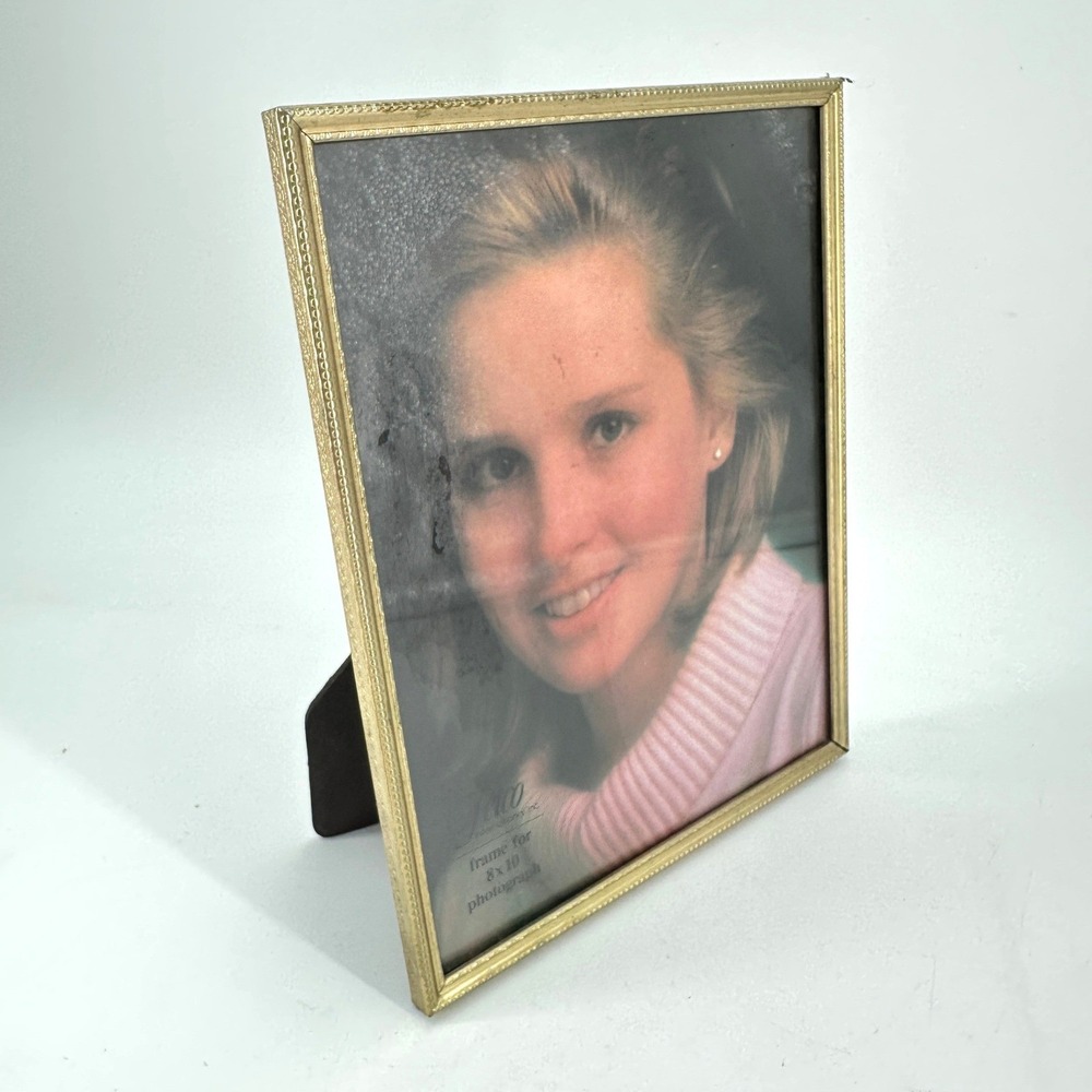 Fetco International Gold Tone Metal Embossed 8x10 Picture Frame Vintage Tabletop